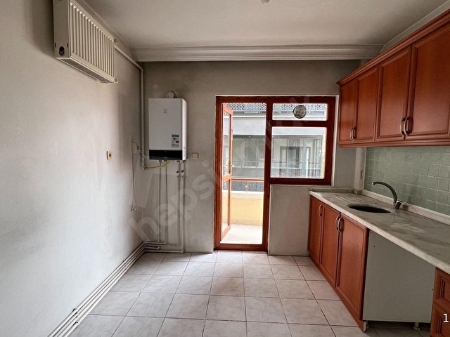2+1 KİRALIK GENİŞ DAİRE ULAŞIMI ÇOK İYİ KONUMDA - Görsel 16