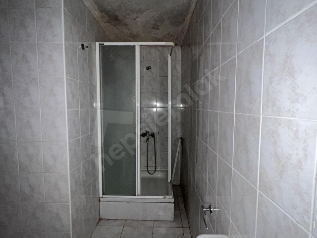 2+1 KİRALIK GENİŞ DAİRE ULAŞIMI ÇOK İYİ KONUMDA - Görsel 24