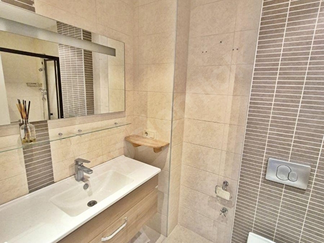 CaddeİST CADDEBOSTAN CADDEYE İLK PARALEL  İŞYERİNE / KONUTA 75m² NET - Görsel 12
