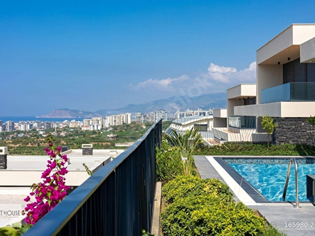 ALANYA KARGICAKTA DENİZ MANZARALI MÜSTAKİL HAVUZLU 3+1 LÜKS VİLLA - Görsel 19