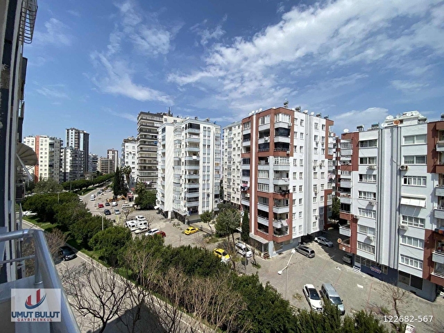 Cadde Üzeri 3+1 Kapalı Mutfaklı İçerisi Yeni Tadilatlı