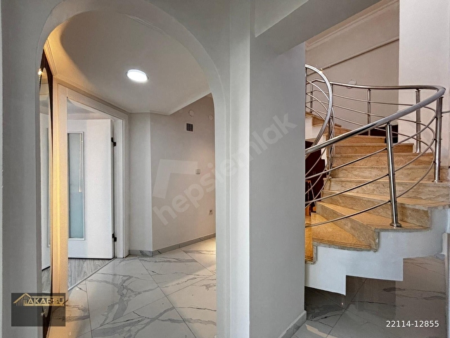 AKARSU EMLAKTAN LİZBON VE KABİL CAD YAKINI MERKEZİ KONUMDA, TERASLI, 4+1 DUBLEKS LÜKS YAPILI DAİRE - Görsel 27