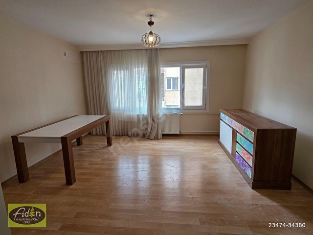 FİDANDAN SAHRAYI CEDİT - E5 YAKINI, GENİŞ 2+1 İÇİ BAKIMLI DAİRE - Görsel 12