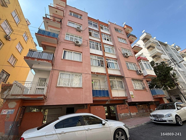 ARVEDEN GENİŞ OTURUMLU TEMİZ-MASRAFSIZ SATILIK 3+1 DAİRE
