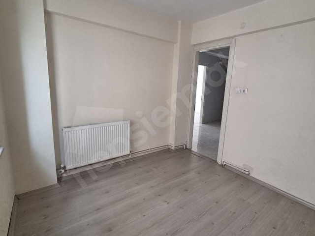 AKÇAY İKİZÇAYDA SATILIK 2+1 MERKEZİ FIRSAT DAİRE - Görsel 7