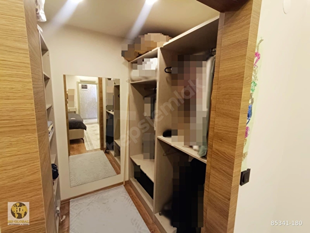 Emsalsiz Manzara Havuzlu Sitede 3+1 Lüks Daire | Giyinme Odalı - Görsel 10