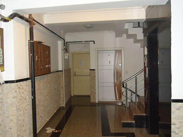 Rnkdan Acil Satılık Tanır Sokakta 1+1 Bahçe Katı Daire