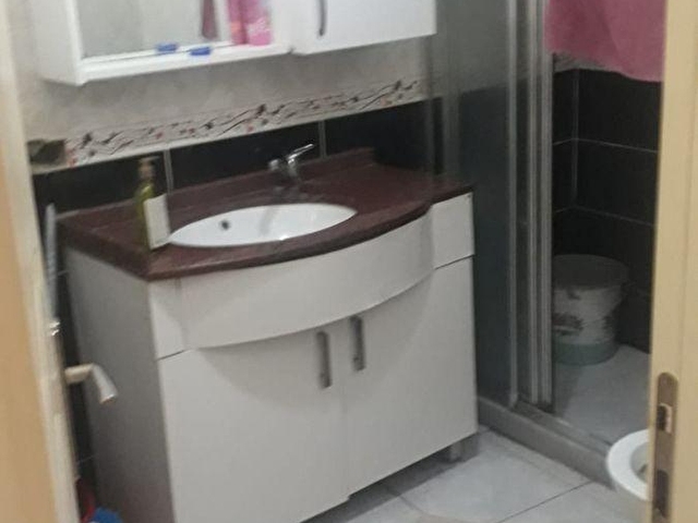 Rnkdan Acil Satılık Tanır Sokakta 1+1 Bahçe Katı Daire