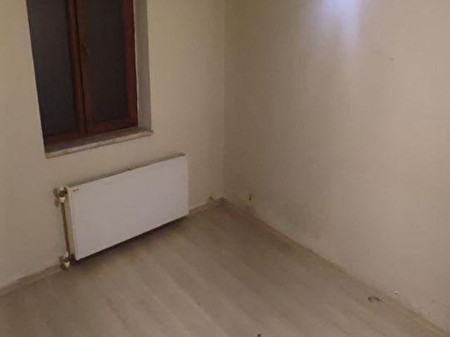 Rnkdan Acil Satılık Tanır Sokakta 1+1 Bahçe Katı Daire