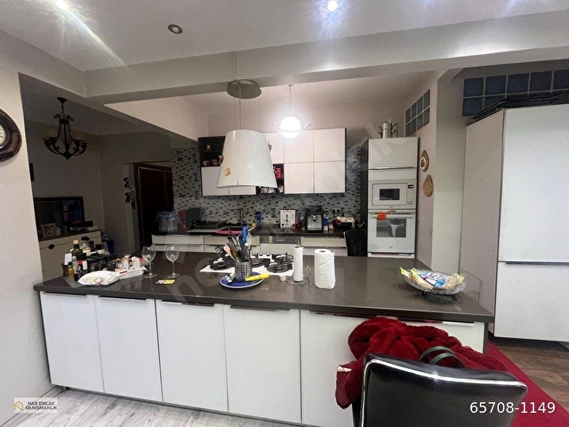 ŞİŞLİ,SIRACEVIZLER CAD.GENİŞ İÇİ YAPILI SATILIK DAİRE - Görsel 27