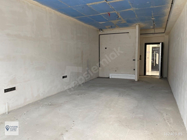 Serbey İş Merkezinde Balkonlu 47 m² Prestijli Satılık Ofis - Görsel 8