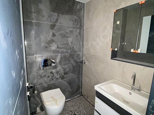 Serbey İş Merkezinde Balkonlu 47 m² Prestijli Satılık Ofis - Görsel 9