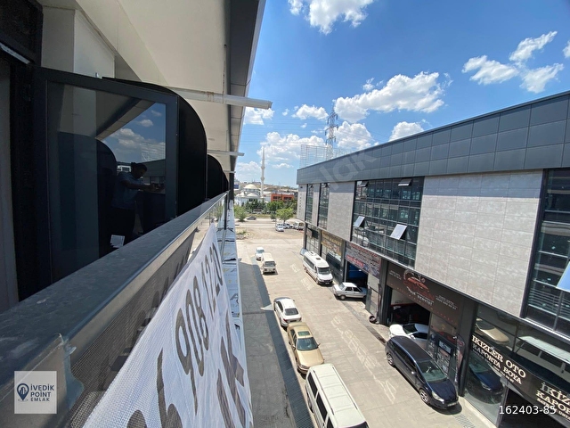 Serbey İş Merkezinde Balkonlu 47 m² Prestijli Satılık Ofis - Görsel 12