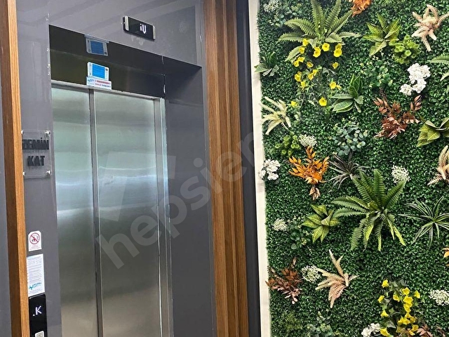 Serbey İş Merkezinde Balkonlu 47 m² Prestijli Satılık Ofis - Görsel 3