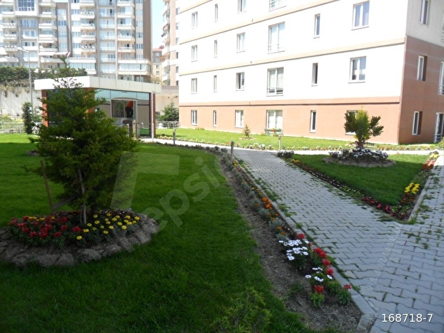 METROBUSE YAKIN GÜVENLİKLİ HAVUZLU SİTE DE TEMİZ DAİRE - Görsel 7
