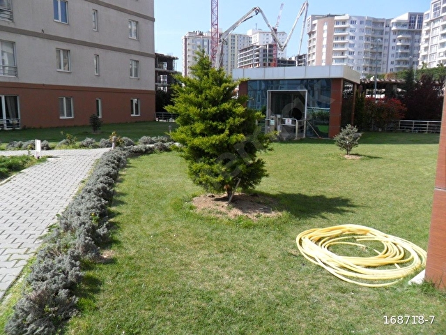 METROBUSE YAKIN GÜVENLİKLİ HAVUZLU SİTE DE TEMİZ DAİRE - Görsel 9