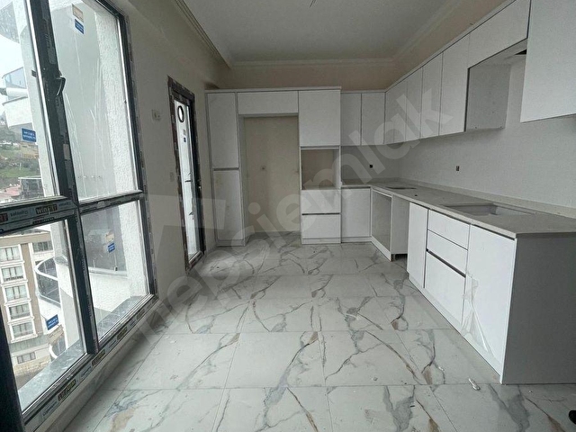 ARHAVİ AYYILDIZ REZİDANSTA SIFIR 3+1 KİRALIK DAİRE - Görsel 2