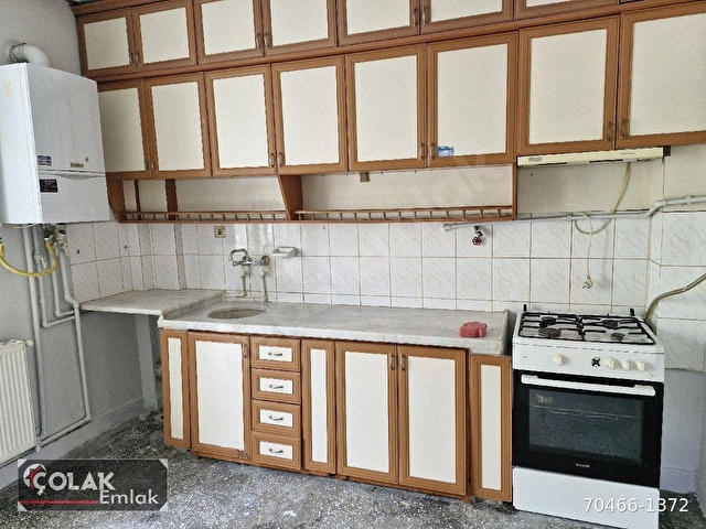 YEDİŞEHİTLER MAH. ARA KATTA KOMBİLİ DAİRE
