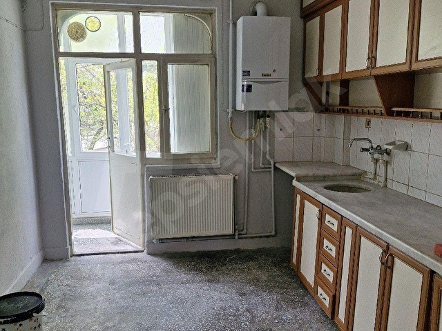 YEDİŞEHİTLER MAH. ARA KATTA KOMBİLİ DAİRE - Görsel 5