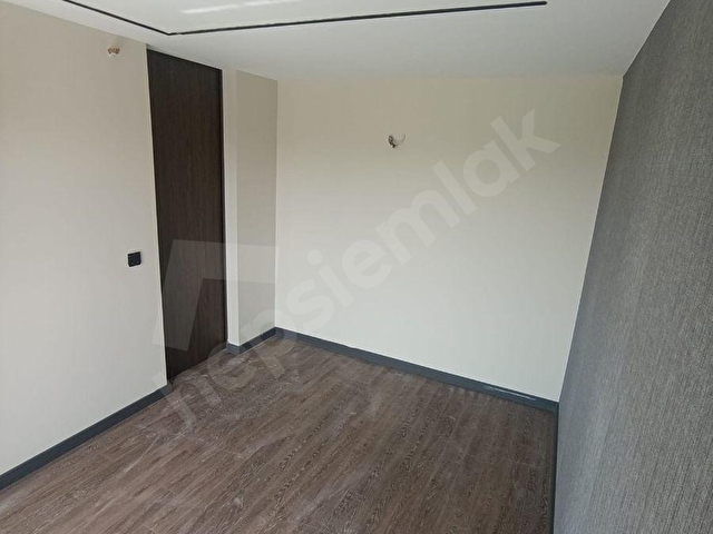 ALTINOVADA PARK ROYAL REZİDANSTA 1+1 SATILIK LÜKS FIRSAT DAİRE - Görsel 13