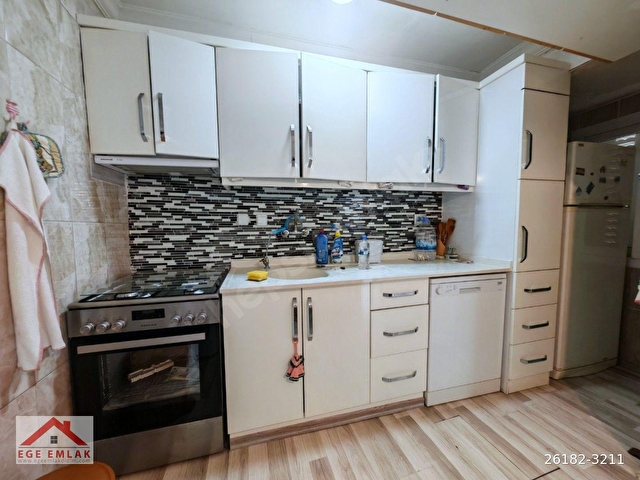 Kapalı Otoparklı - Park Cepheli - Köşe Villa - Kaloriferli Ev - Görsel 16
