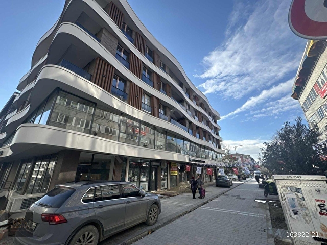 AVCILAR MERKEZ VİTRİN PARKTA EN GÖZDE 2+1 SATILIK DAİRE - Görsel 9