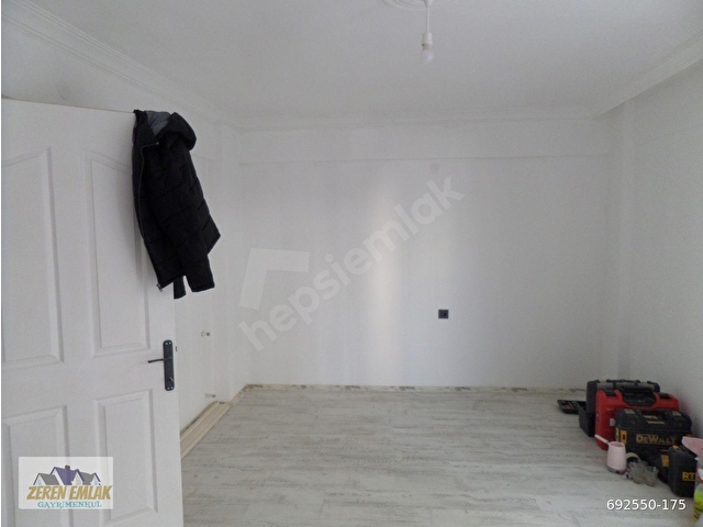 KUŞADSI MERKEZDE CUMHURİYET MAH. DE SATILIK 2+1 DAİRE - Görsel 18