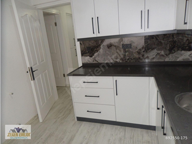 KUŞADSI MERKEZDE CUMHURİYET MAH. DE SATILIK 2+1 DAİRE - Görsel 9