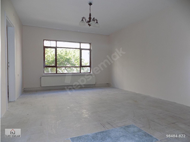 SUBAYEVLERİ İLKE EMLAKTAN ACİL 3+1 YÜKSEK GİRİŞ 105 m2 SATILIK DAİRE - Görsel 3
