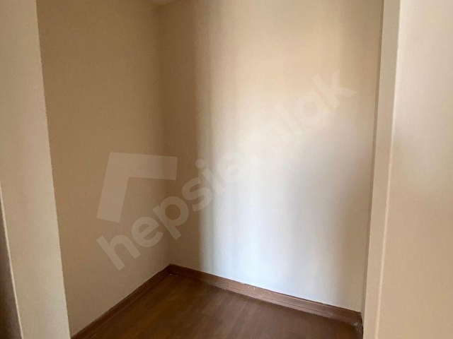 AVRUPA KONUTLARI İÇİ YENİLENMİŞ TADİLATLI BOŞ KİRALIK 4+1 DAİRE - Görsel 15