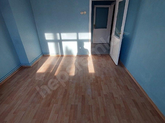 KAPTAN EMLAKTAN CUMHURİYET MAHALLESİNDE TÜRKİŞ TRAMVAYA 100M KİRALIK DAİRE - Görsel 26
