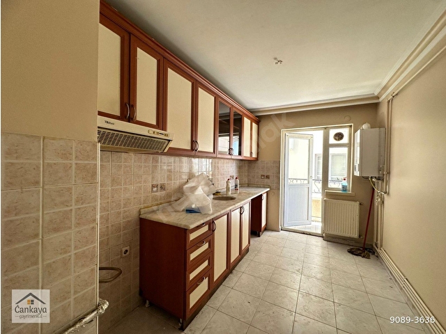 ÇANKAYA GAYRİMENKULDEN DİKMEN VADİSİ MANZARALI ORTA KATTA 3+1 KOMBİLİ GÜNEY-BATI CEPHELİ OTOPARKLI - Görsel 8