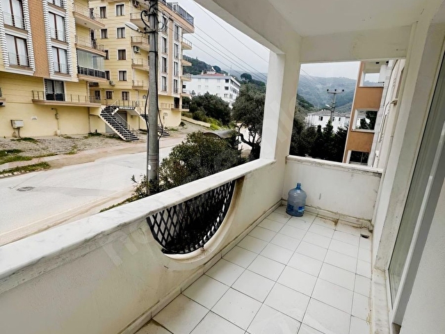 Deniz manzaralı denize sıfır Sitede 2+1 Eşyalı Satılık Daire - Görsel 11