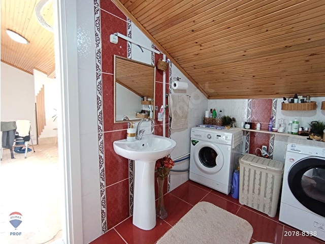 RE/MAX PROF METİN AVCIDAN HALİÇ MANZARALI 3+1 DUBLEX DAİRE - Görsel 27