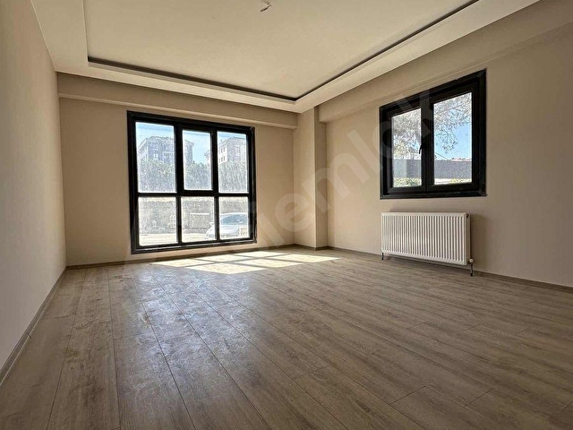 DOĞMUŞ GAYRİMENKULDEN SATILIK SİTE İÇİNDE 3+1 ARA KATI - Görsel 4