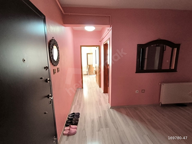 MUHTEŞEM KONUMDA HEM YATIRIMLIK HEM OTURMALIK 180 M2 3+1 DAİRE - Görsel 12