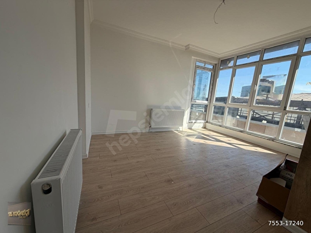 KOZYATAĞINDA 2023 YAPIMI İSKANLI VE TERASLI 80m2 2+1 BOŞ DAİRE - Görsel 6