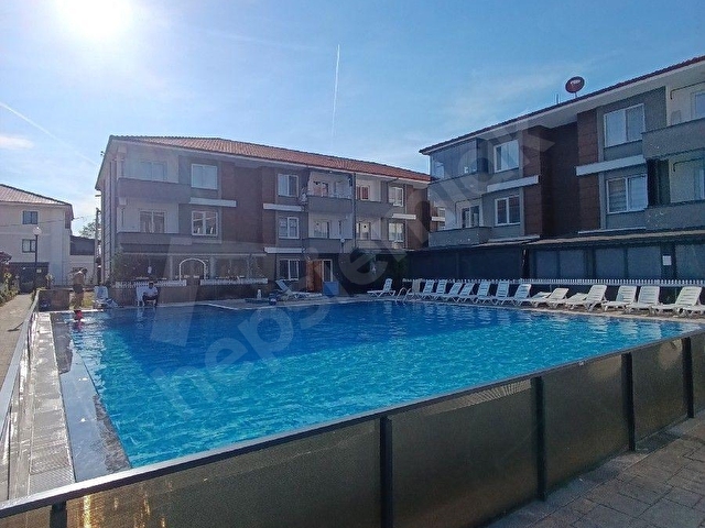 Kocaali havuzlu site içerisinde 1+1 satılık daire