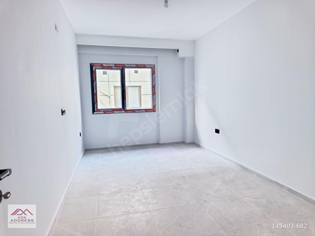 Kuşadası Davutlarda Satılık Geniş kullanışlı daire - Görsel 4