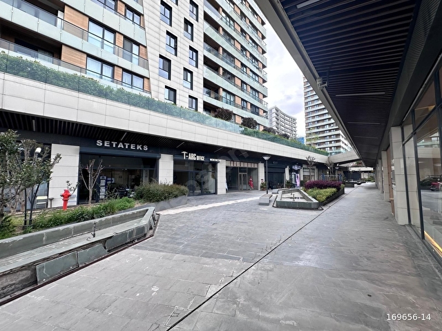 SUR YAPI MİRAGE ÇARŞIDA NA-TAMAM SATILIK 156 m2 DÜKKAN - Görsel 5