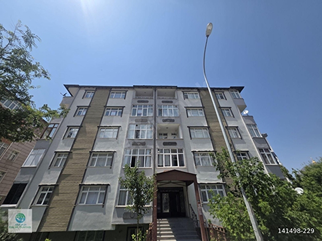 EMLAK DÜNYASI GYMDEN KOMBİNA BÖLGESİNDE KİRALIK 3+1 DAİRE