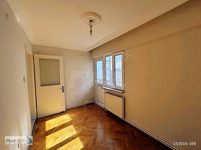 BORNOVA DA ÜNİVERSİTEYE YÜRÜYÜŞ MESAFESİNDE KİRALIK - Görsel 25