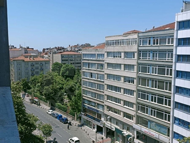 HALASKARGAZİ CADDE ÜZERİNDE ASANSÖRLÜ GENİŞ OFİS VE HOME OFİSE UYGUN  DAİRE - Görsel 8