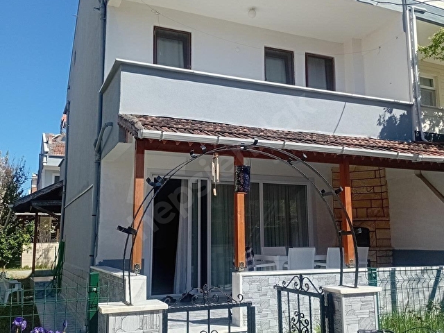 GELİBOLU BOLAYIR ERENLER SİTESİNDE SIFIR EŞYALI TRİPLEX YAZLIK - Görsel 2