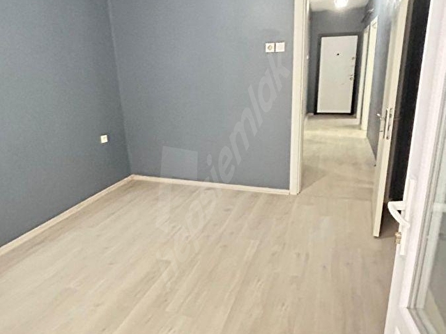 AYŞEKADIN TUĞRA MARKET YAKININDA BAHÇELİ 2+1 KİRALIK DAİRE - Görsel 13