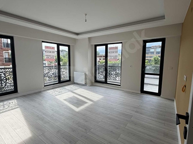 2+1 110m2 FULL YAPILI SÜPER KONUM PREMIUM GENİŞ BALKON TERAS - Görsel 3