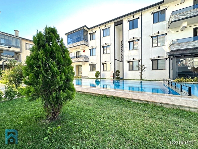 HAVUZLU VE GÜVENLİKLİ GENİŞ PEYZAJ ALANLI SİTE İÇİ FIRSAT İLAN - Görsel 3