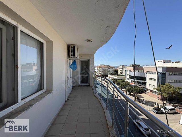BERK EMLAKTAN MENDERES MERKEZDE 3+1 SATILIK DAİRE - Görsel 26