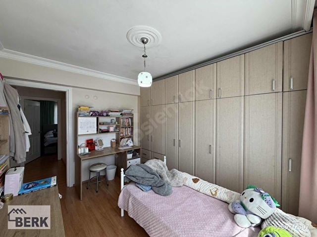 BERK EMLAKTAN MENDERES MERKEZDE 3+1 SATILIK DAİRE - Görsel 9