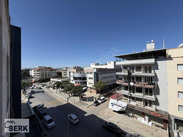 BERK EMLAKTAN MENDERES MERKEZDE 3+1 SATILIK DAİRE - Görsel 28